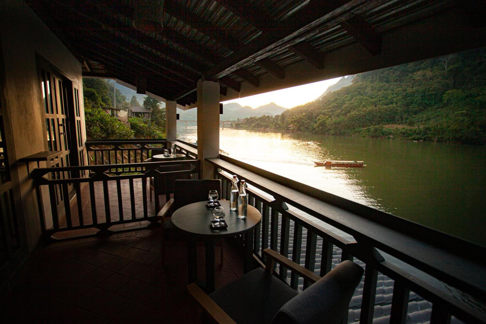 Dokchampa River View Villa Нонгкио Экстерьер фото