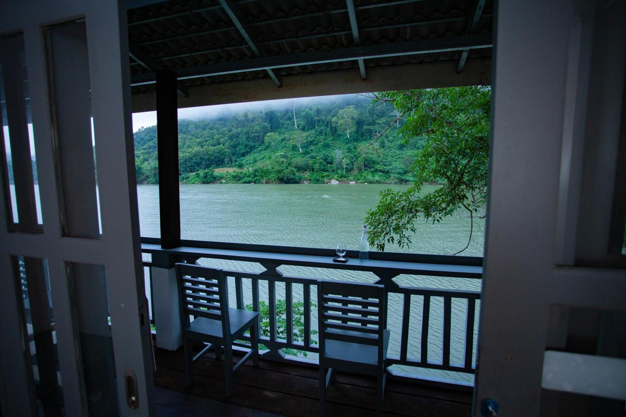 Dokchampa River View Villa Нонгкио Экстерьер фото